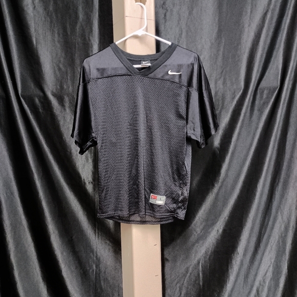 Nike Womens Black V-Neck Shirt - Picture 1 of 16